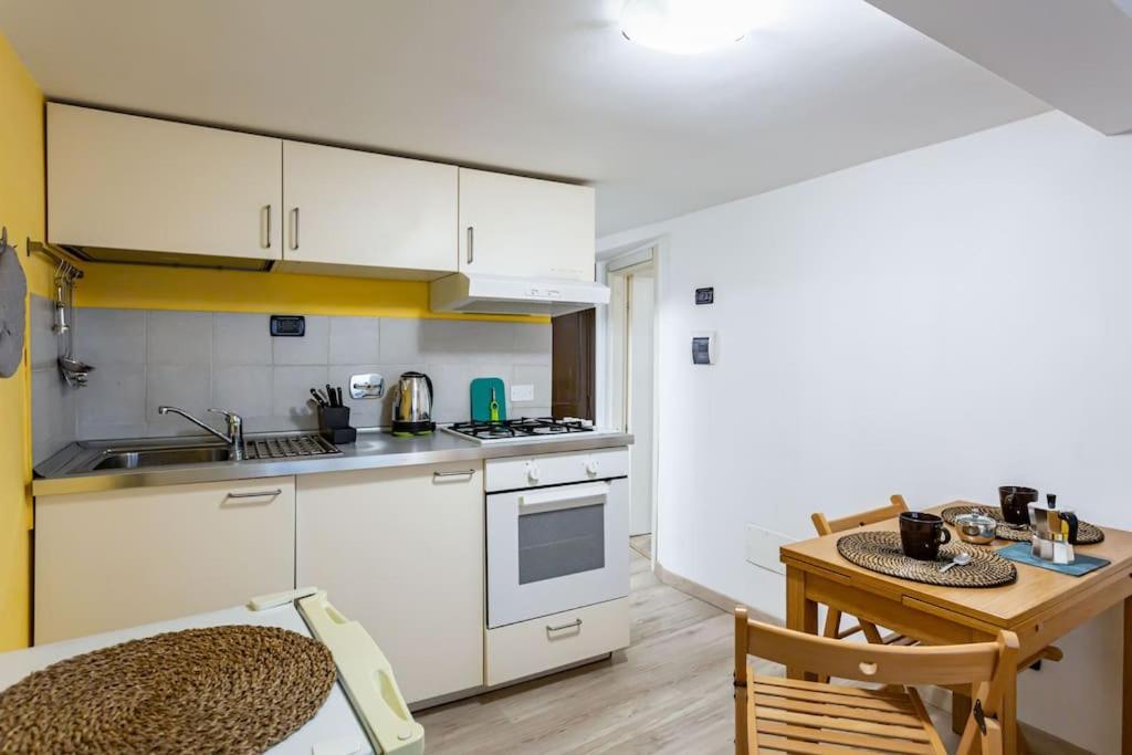 Apartment Adorno 2 - Affitti Brevi Italia Cenova Dış mekan fotoğraf