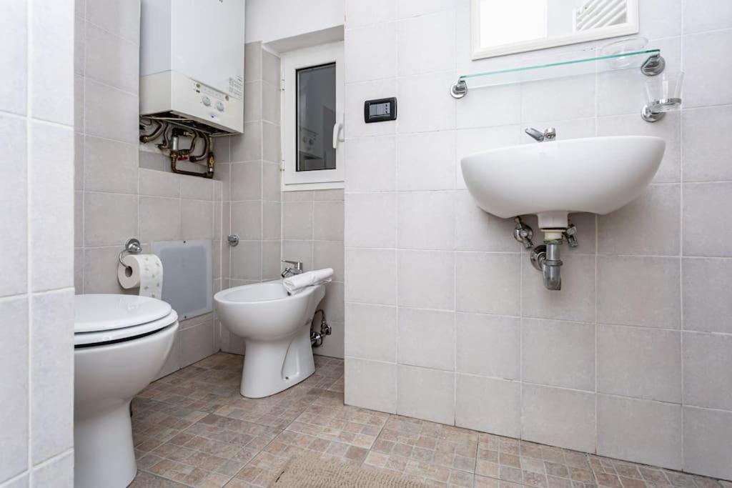 Apartment Adorno 2 - Affitti Brevi Italia Cenova Dış mekan fotoğraf